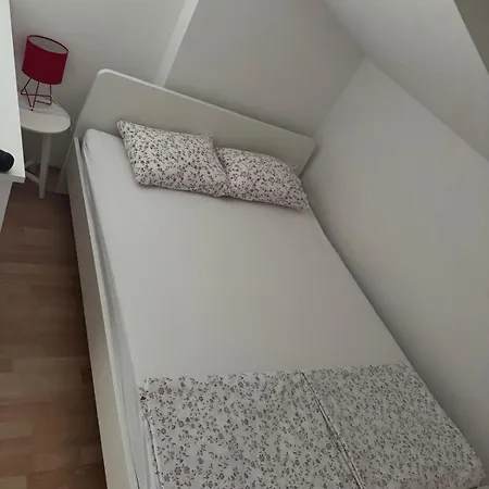 Starcevic アパート Sukošan